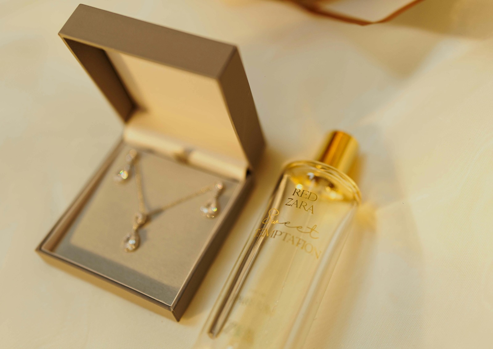 Unveiling the Top Best Selling Perfume Samples 2024 for Men and Women