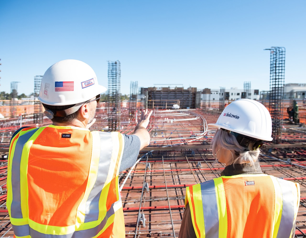 Safety Collaboration Software Integrating AI and Human Expertise