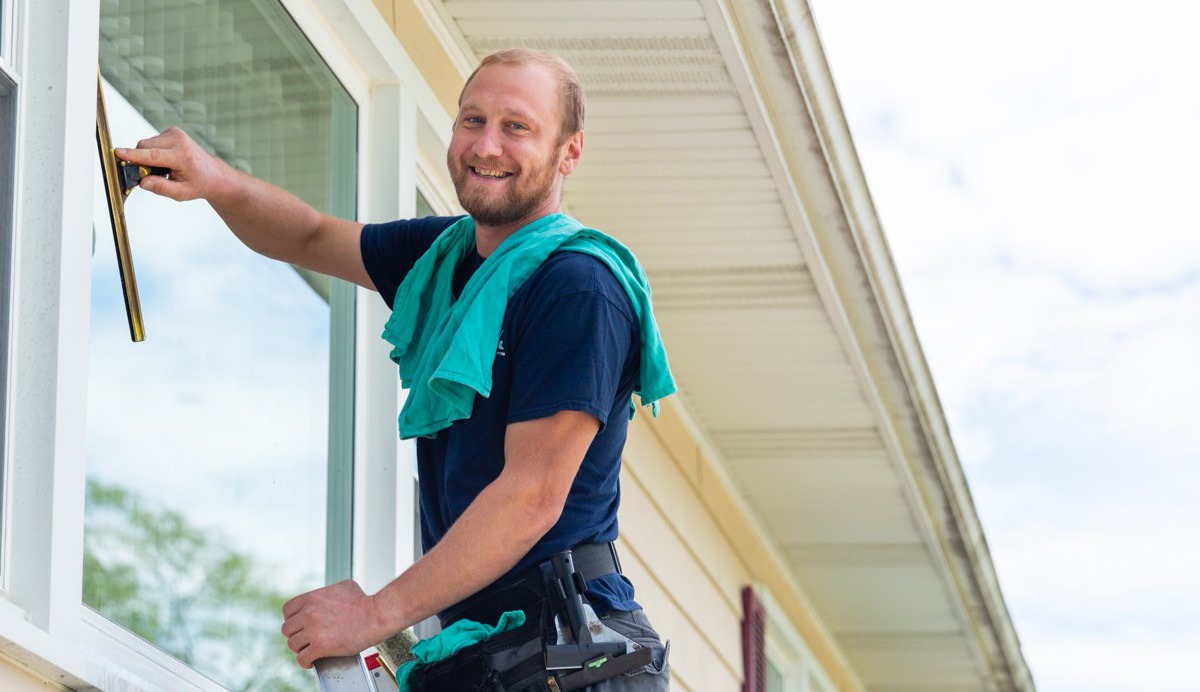 Villa Deep Cleaning Services Dubai for a Spotless Home