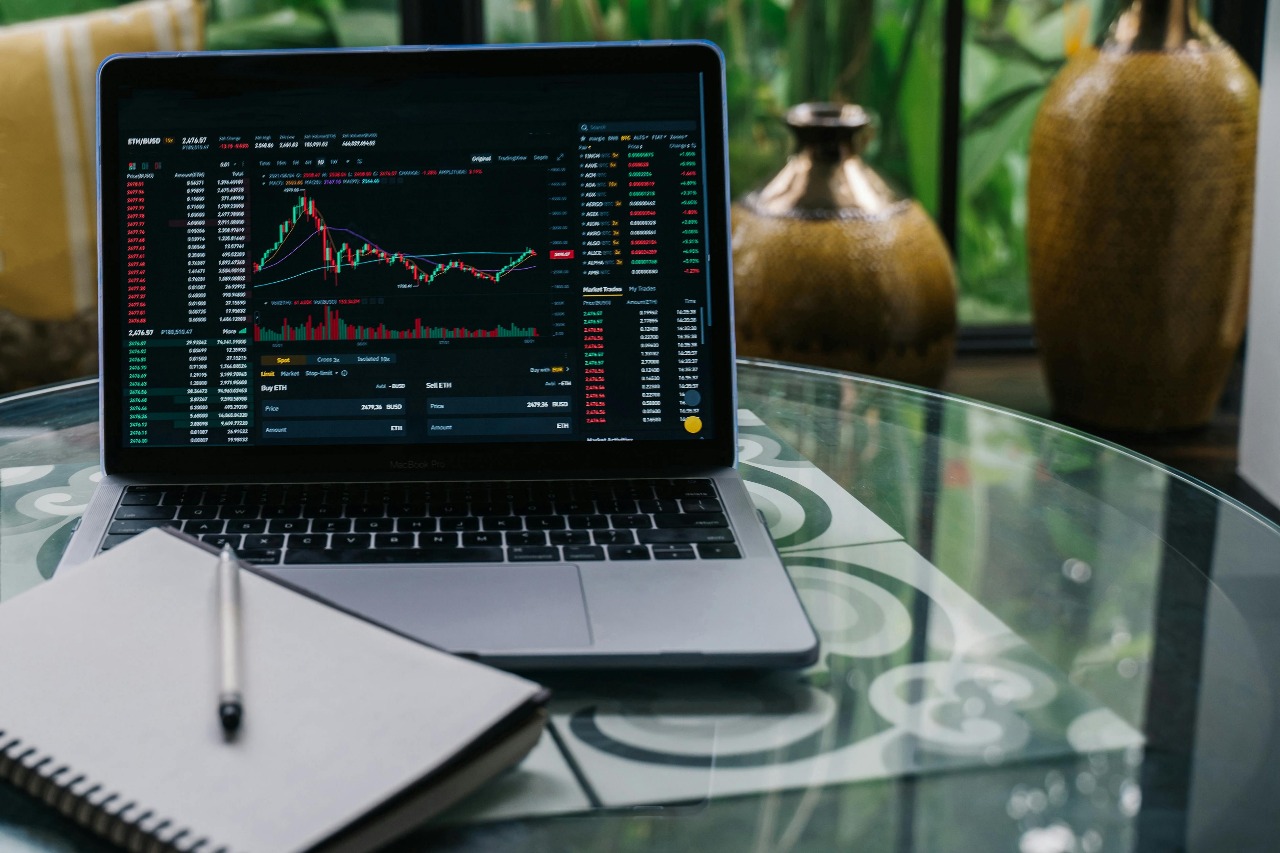 When to Call an Expert for Coin Recovery Assistance