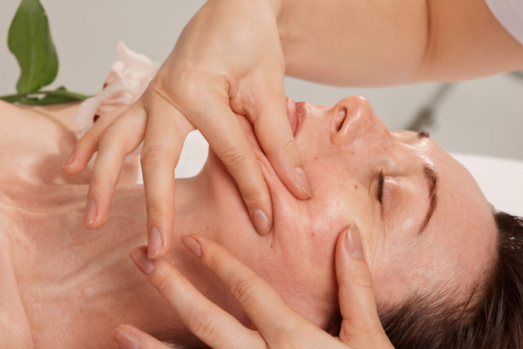 Honolulu Laser Hair Removal: Smooth, Silky Skin Starts Here