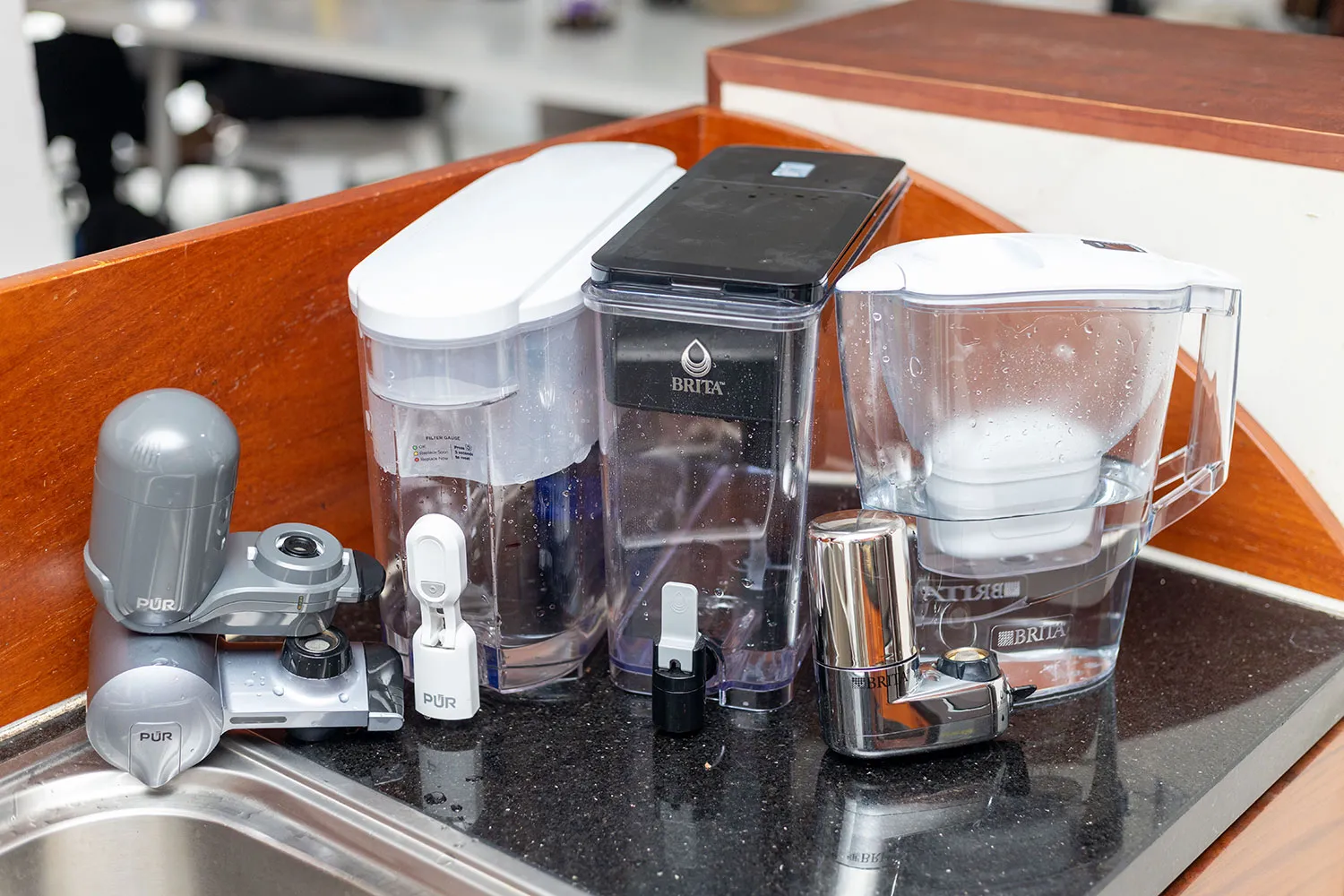 Pur Water Filter vs Brita: Which Filter Works Best at Home?
